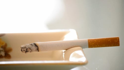 cigarette allumée