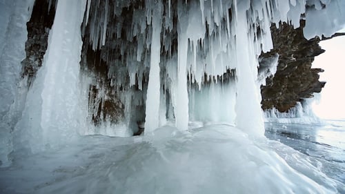 Panorama of Hanging Icicle 15