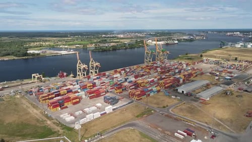 Luftbild des Containerterminals