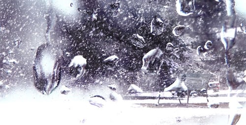 Schneetropfen am Winterfenster - 03