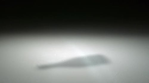 Bouteille d'eau en verre Smashing, Ralenti