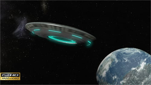 La nave espacial alienígena se acerca al planeta
