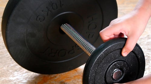 Adding Weights To A Dumbbell