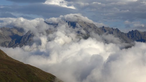 Paysage de montagne magnifique 1