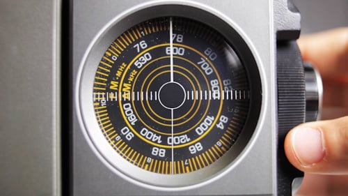 Quadratisches Radio 00