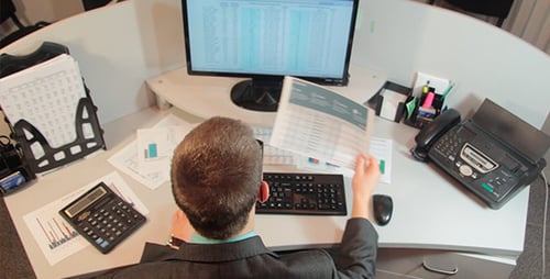 Office Worker | Analysis of the Course of Crypto-Currency Transactions on the Bitcoin Stock Exchange