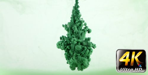 Bunte Farbtintentropfen spritzen in Underwater 37