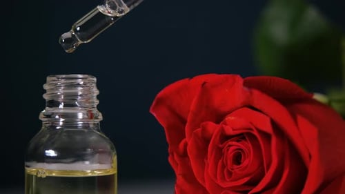Cosmetic Oil for Face and Body Bottle with Oil