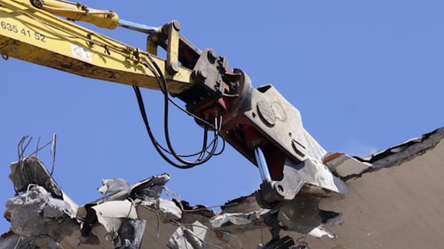 Crane Munching 00
