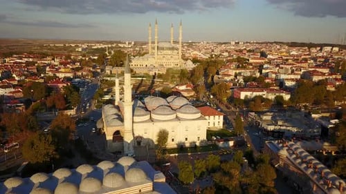 Mosquées Selimiye et Eski dans l'ancienne capitale ottomane Edirne, Turquie
