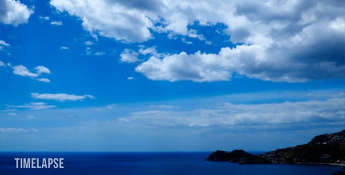 Wolken über dem Meer