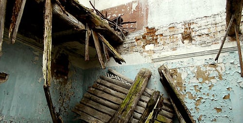 Ruinas de edificio abandonado
