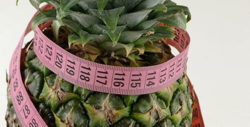 Ananas und Messung 4