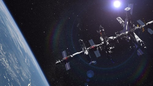 Bewohnbarer künstlicher Satellit in niedriger Erdumlaufbahn