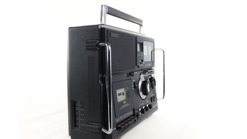 Vintage Radio Spinning 1