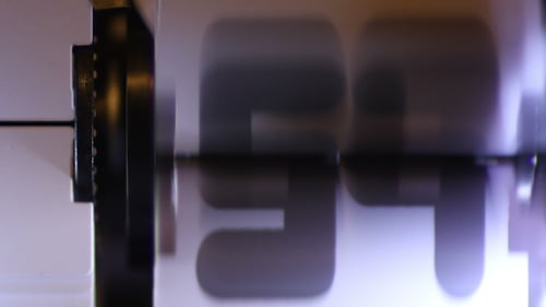 Changing Time on Electromechanical Split-Flap Display