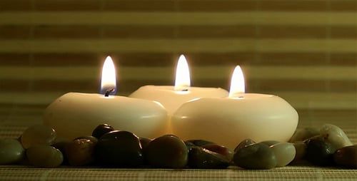 Bougies et pierres