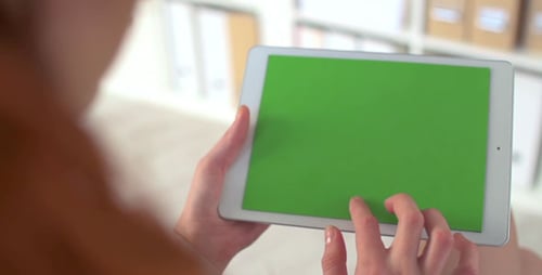 Chromakey Screen on Touchpad