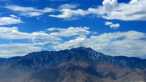 Berg Und Wolken