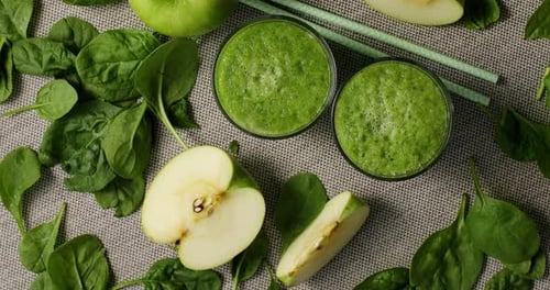 Green Smoothie with Ripe Ingredients