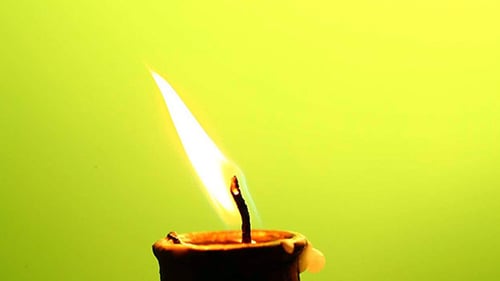 Luz de vela con llama 454