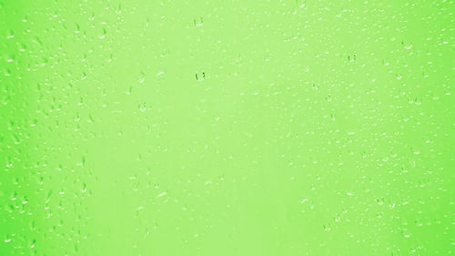 Drops On Glass grün