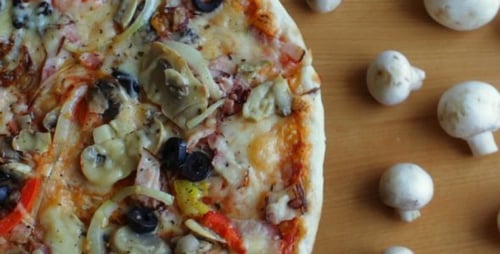 Delicious Mushroom and Vegetable Pizza with White Mushrooms