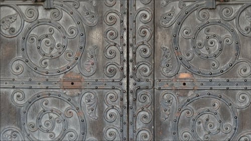 Die wunderschöne große Tür der Westminster Abbey