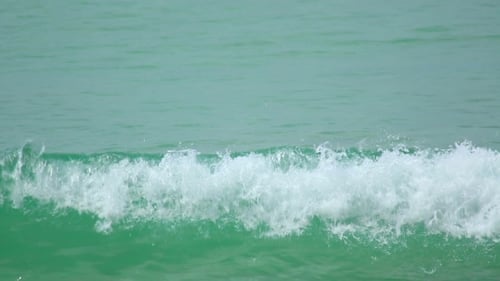 Wellen am Strand
