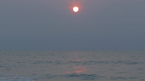 Sonnenaufgang am Meer