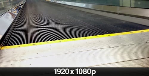 Gros plan sur l'escalator