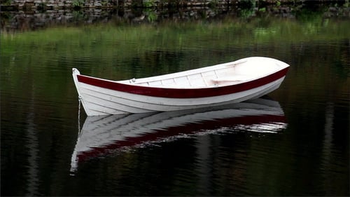 Corrente presa ao barco
