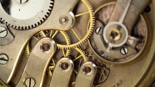 Vintage Pocket Old Clock Mechanismus funktioniert. Nahaufnahme. Zeitraffer