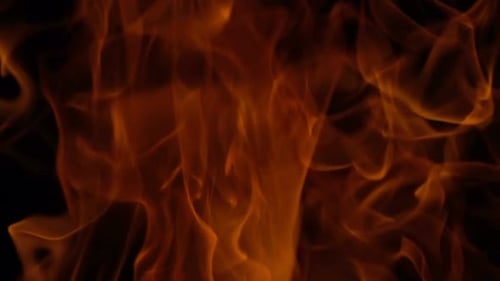 Feu sur fond noir