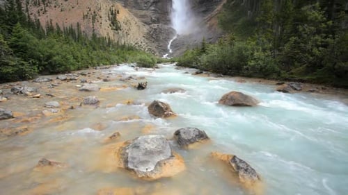 Takakkaw Falls 2