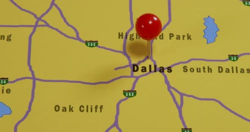 Red Pin on Yellow Dallas City Map