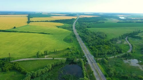 Autobahn durch die Sommerfelder