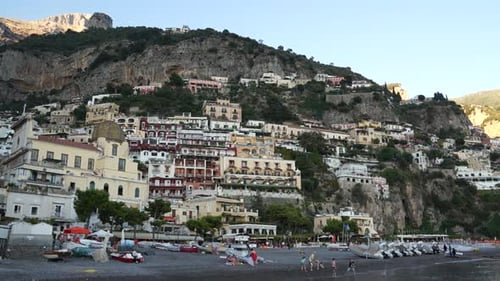 Scènes de Positano (2 Of 8)