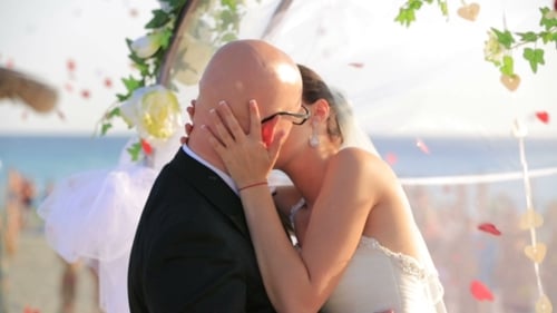 Wedding Kiss