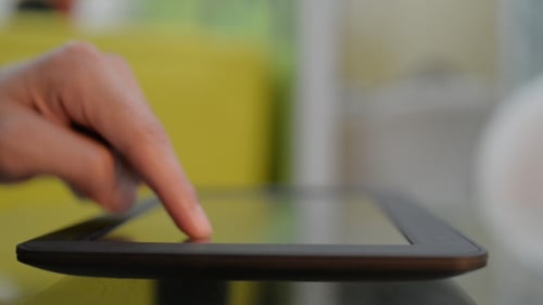 Tablet im Einsatz (2)
