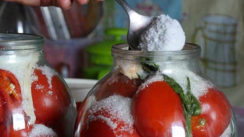 Canning Fresh Tomatoes at Home with Sugar and Basil