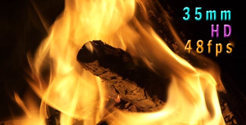 Brasero avec flammes la nuit 04