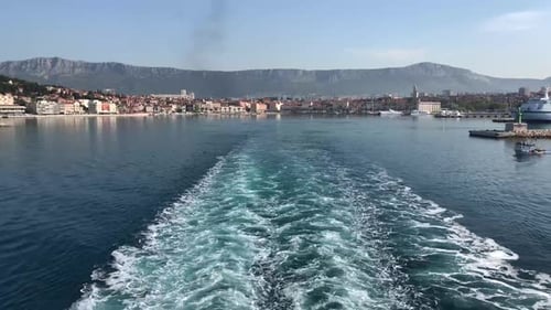 Verlassen des Hafens von Split