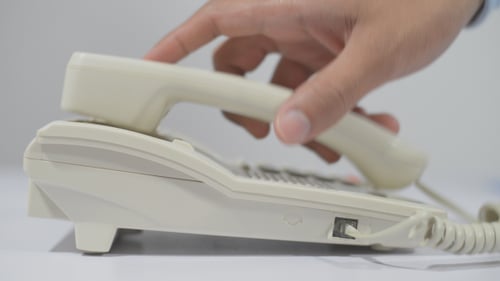 Asistir a una llamada telefónica corta