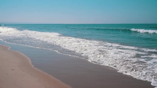 Ocean Waves With Sun Reflection