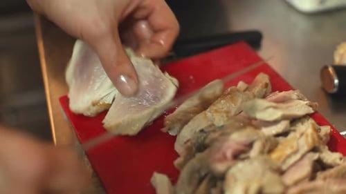 Hühnerfleisch schneiden 3