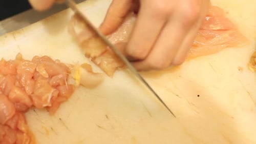 Découper la viande de poulet 6