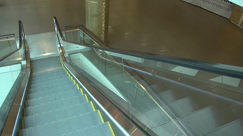Escalator goes down