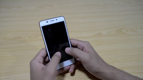 Mensajería por teléfono