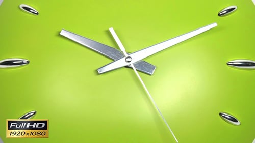 Uhr: Schnell gezoomt, vorwärts